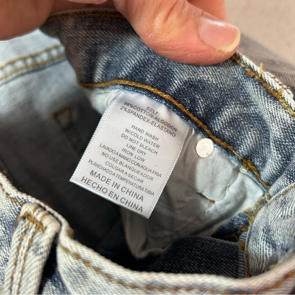 Mistic Prysm Women’s Destroyed Frayed Hem Jeans Size Medium Patina Blue Gray - Picture 5 of 6